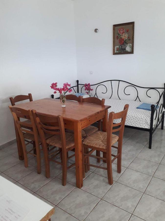 Giota & Antonia Apartments Корони Экстерьер фото